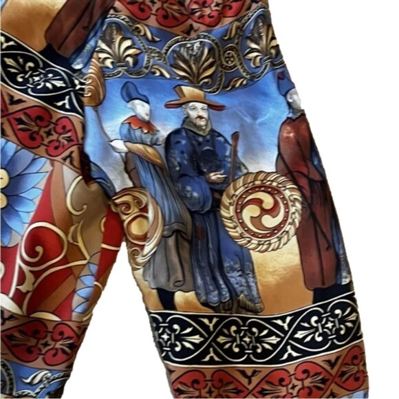 Silk Blend Asian style Cropped Jacket Royal Blue Gold Figures Sz L - Picture 3 of 6